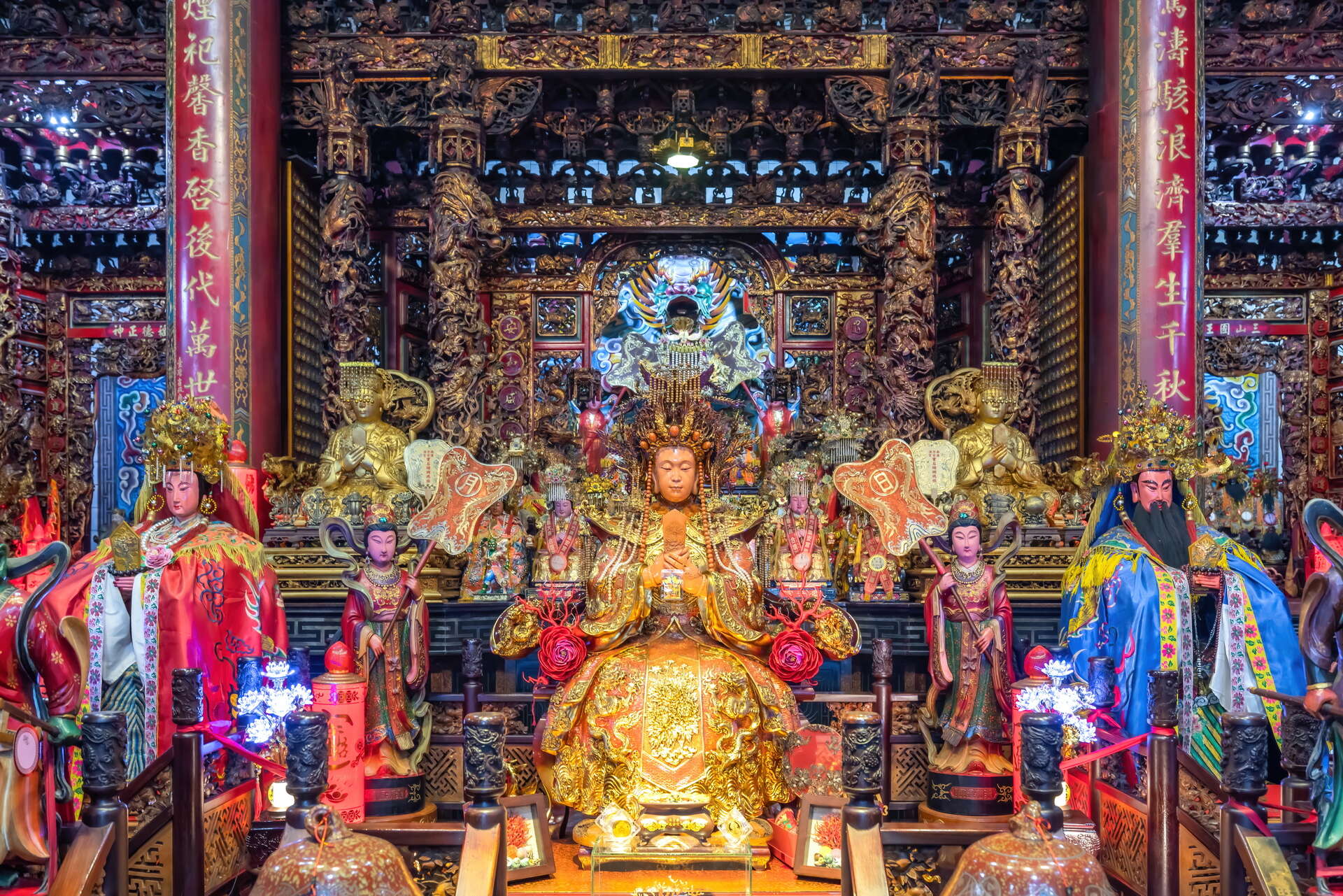 進安宮神像群