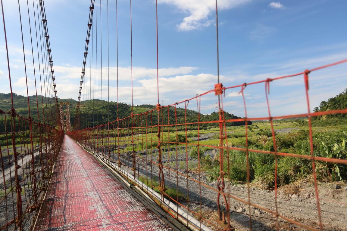寒溪吊橋景色